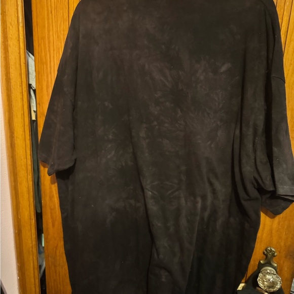 The Mountain Black Cat T-Shirt - Picture 3 of 3